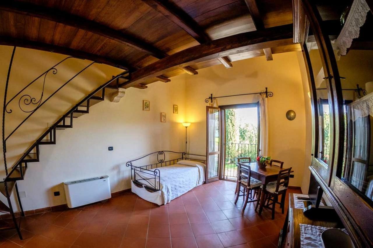 Agriturismo Poggio Corbello La Pesta ภายนอก รูปภาพ