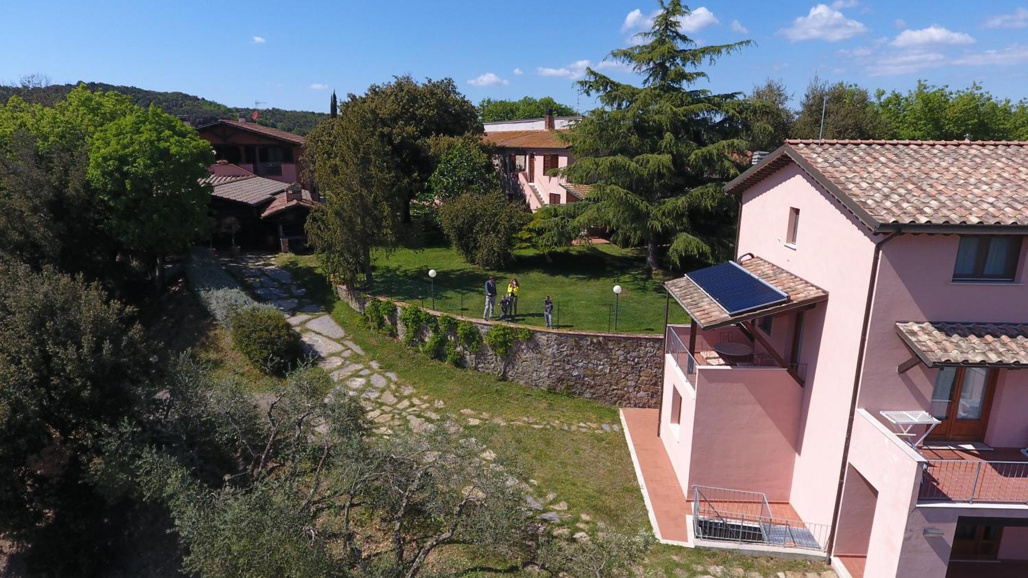 Agriturismo Poggio Corbello La Pesta ภายนอก รูปภาพ
