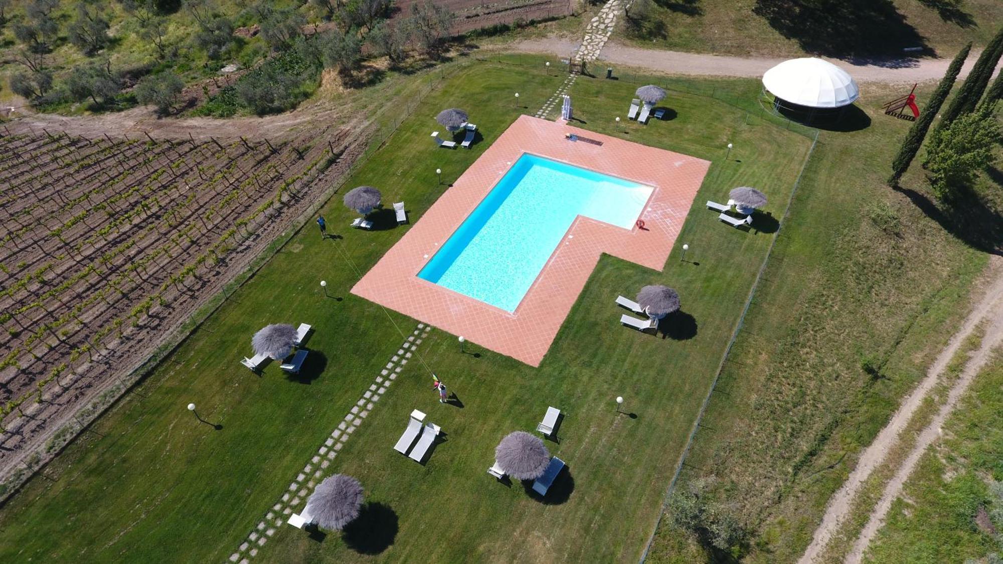Agriturismo Poggio Corbello La Pesta ภายนอก รูปภาพ