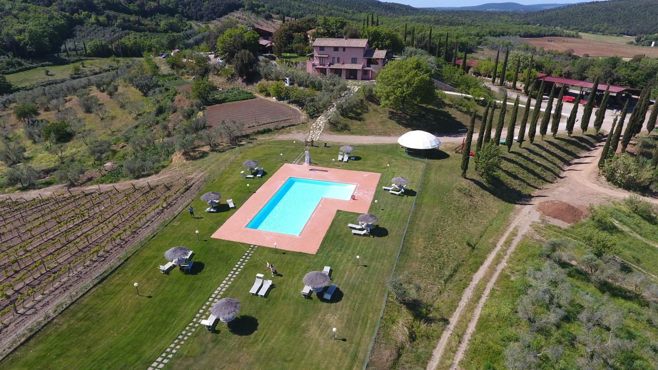 Agriturismo Poggio Corbello La Pesta ภายนอก รูปภาพ