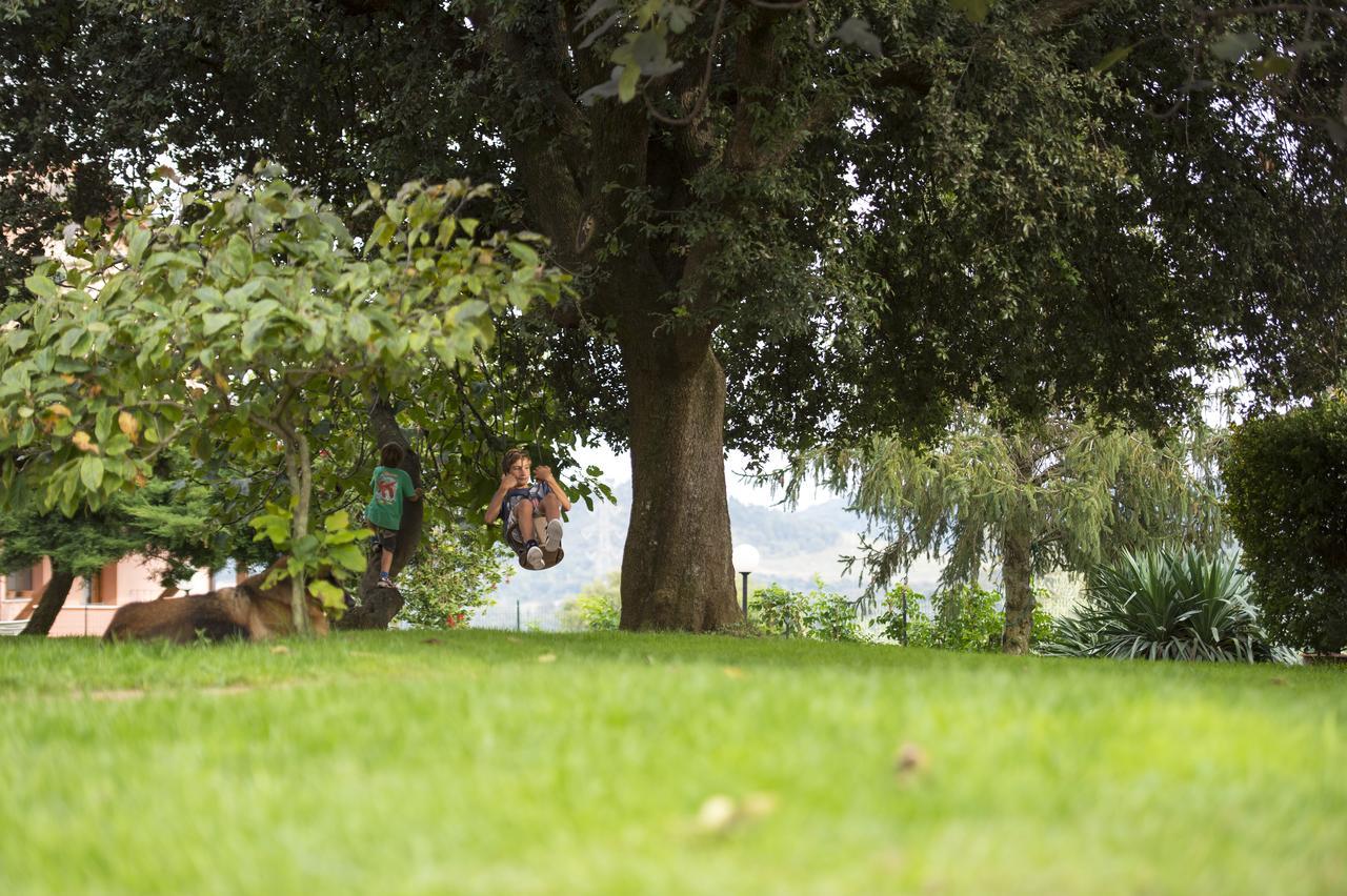 Agriturismo Poggio Corbello La Pesta ภายนอก รูปภาพ