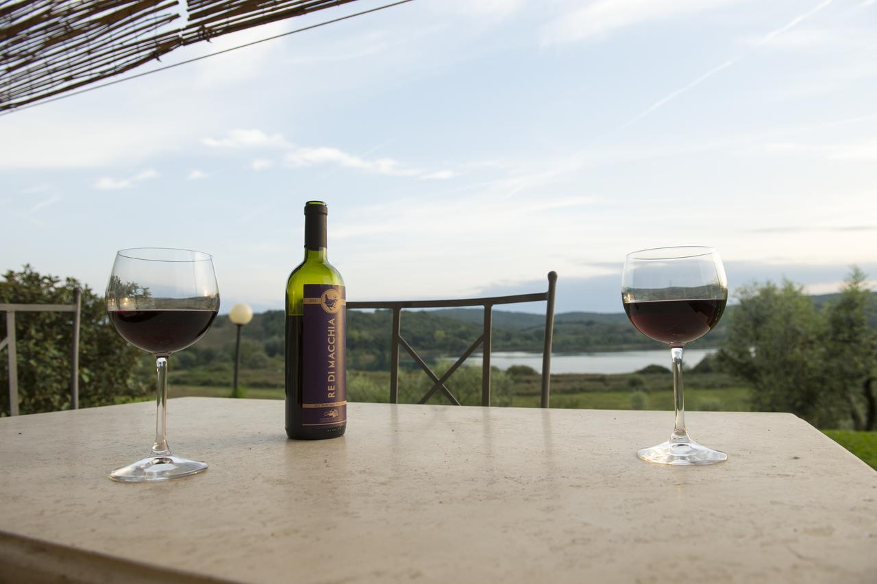 Agriturismo Poggio Corbello La Pesta ภายนอก รูปภาพ